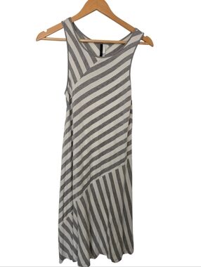 Kensie Gray & White Striped Sleeveless Dress Size S Asymmetrical Hem